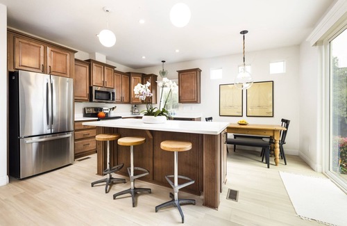 Toro Canyon Cottage | The Pelican Cottage- BRAND NEW Home w/Ocean & Mountain Views