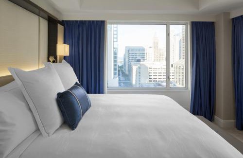 Near North Side Hotel | The Peninsula Chicago