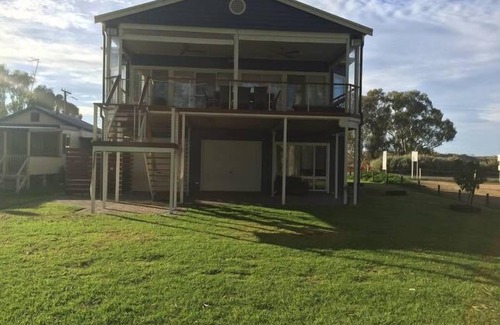 Bolto House | The Peninsula Club - Mannum