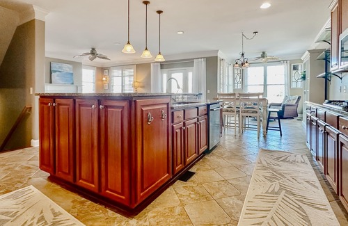 Long Neck House | The Peninsula house w/indoor/outdoor pools, on-site golf & tennis/pickleball