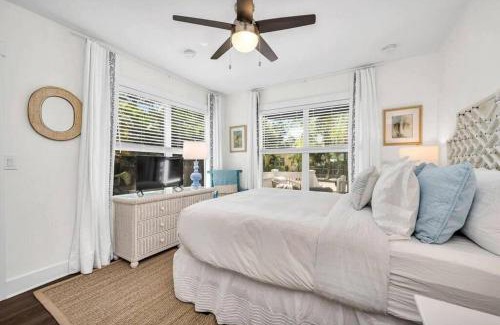 Flamingo Parks Villa | The Penn House + Guest House & Saltwater Pool Flam