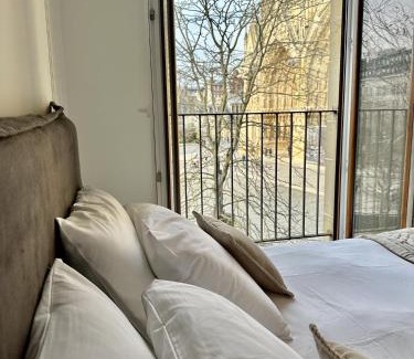 Reims City Centre Apartment | The Peregrines Nest
