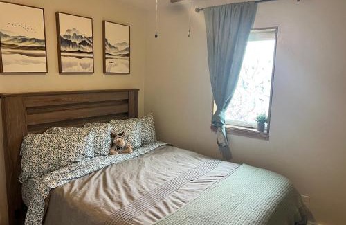 Fairbanks Apartment | The Perfect 3 Bedroom Apartment - Central location