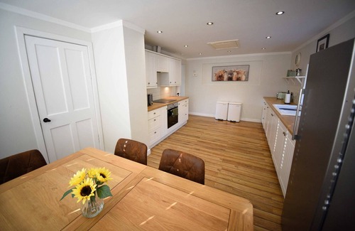 Eyre Cottage | The perfect base for exploring the island with your family.
