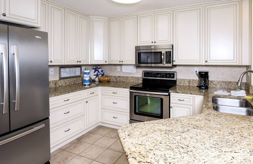 Orange Beach Condo | The Perfect Beach Vacation! Private parking. Unit 703, 3BR, 3BA, Sleeps 12