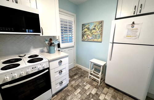 Treasure Island Cottage | The Perfect Coastal Getaway!