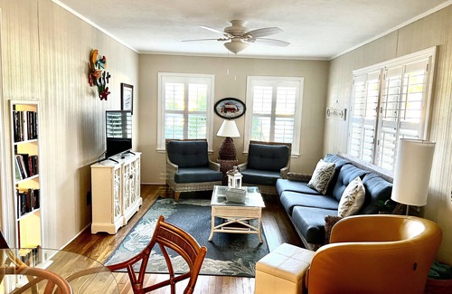 Treasure Island Cottage | The Perfect Coastal Getaway!