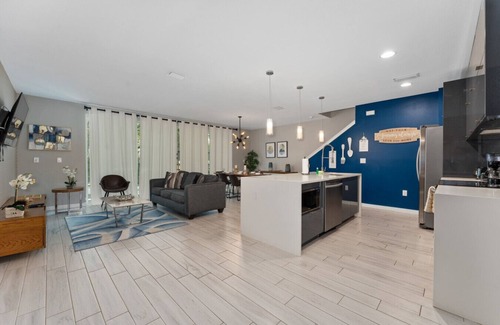 Kissimmee House | The Perfect Family Escape 4BD with Pool BBQ and Fun