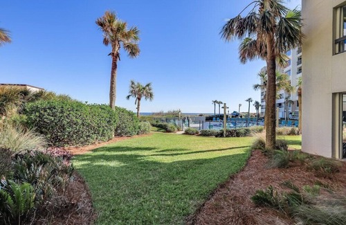 Amelia City Condo | The Perfect Getaway. Steps to Beach and Pool!
