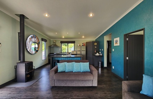 Hahei House | The perfect Hahei bach - Dulop, Dulop on Hahei Beach Road