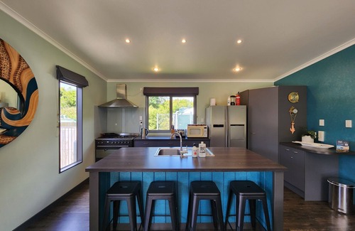 Hahei House | The perfect Hahei bach - Dulop, Dulop on Hahei Beach Road