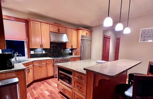 Sudden Valley House | The Perfect Holiday! Extremely Spacious, Pet Friendly House.