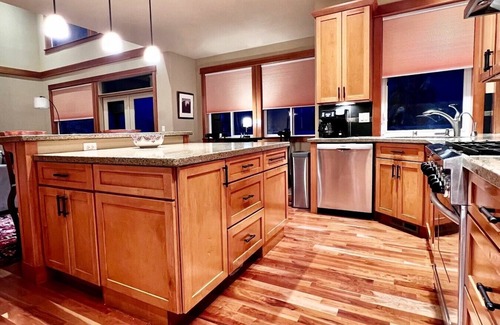Sudden Valley House | The Perfect Holiday! Extremely Spacious, Pet Friendly House.