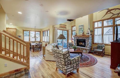 Edwards Apartment | The Perfect Large Family Retreat condo