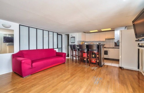 Arsenal Apartment | The Perfect Parisian 2 bdrs flat at Le Marais