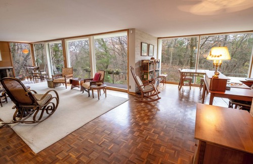 Dune Acres House | The perfect wooded retreat for artists, writers, readers, and beach lovers.