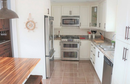 Norris Point Ski Chalet | The Peridot Chalet - where beauty and peace unite