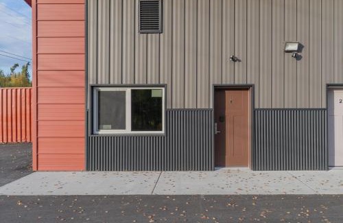 Fairbanks Apartment | The Pet Friendly Executive Northernwind Suite 1.0