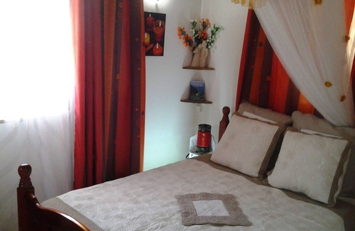 Le Lamentin Cabin | The "Petit Pavillon * classified furnished with 3-star tourism" swimming pool -spa- wifi-