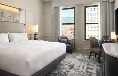 East Town Hotel | The Pfister Hotel