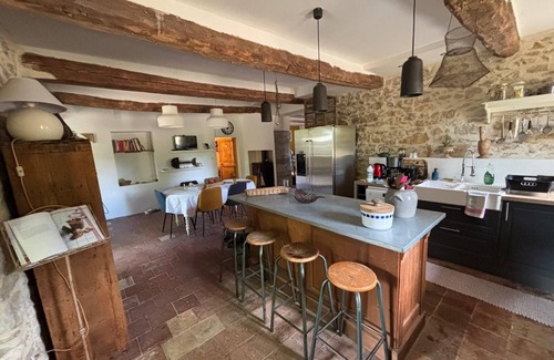 Boisset-et-Gaujac House | The Phifralo silkworm nursery