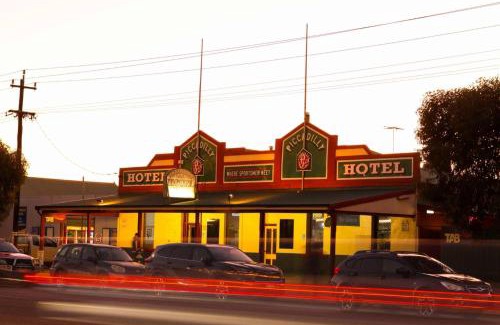 Piccadilly Hotel | The Piccadilly Hotel