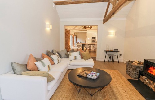Moreton Cottage | THE PIGGERY, pet friendly, luxury holiday cottage in Welland