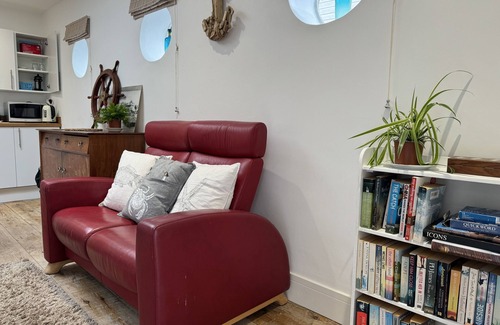 Bembridge Bed & Breakfast | The Pilot Boat Inn