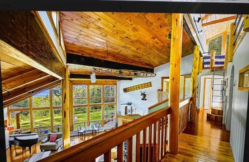 Northport House | The Pine Lodge