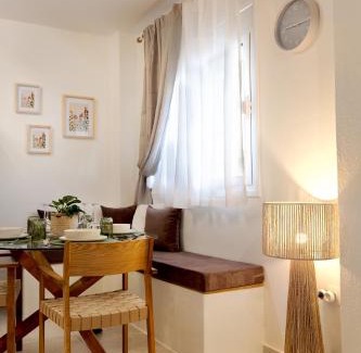 Stavroupoli Apartment | The PINE - Stylish city apartment Comfort and Cosiness for 4