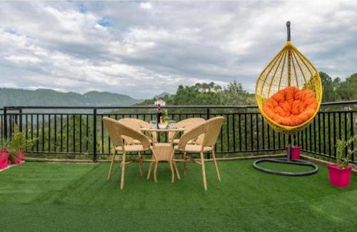 Dharampur Apartment | The Pine Trails I Serviced Apartments I Toy Train View I Best Seller I Guaranteed Best Price I Kasauli By Exotic Stays