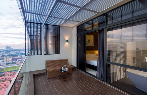 Tanjong Bidara Hotel | The Pines Melaka
