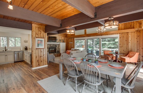Leavenworth House | The Pinewood Cottage