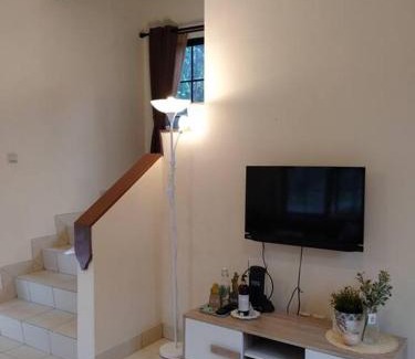 Cipanas Villa | The Pinewood House Villa Kota Bunga by Citrus House