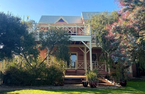 Ventnor House | The Pink House in Ventnor