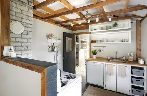 Morris Park House | 'The Pink Pad' Twin Cities Getaway Bungalow with a cozy loft