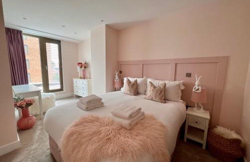York Apartment | The Pink Palace at Ryedale House