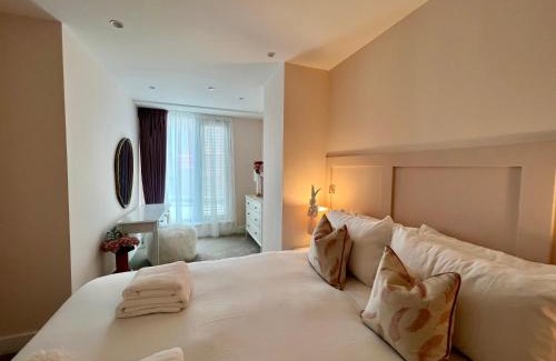 York Apartment | The Pink Palace at Ryedale House