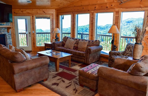 Wears Valley Cabin | The Pinnacle - 6BR Cabin In Beautiful Wears Valley