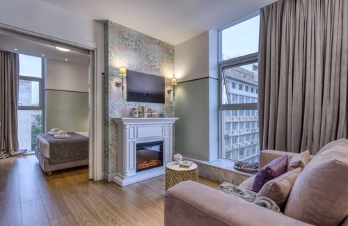 Psirri Hotel | The Pinnacle Athens
