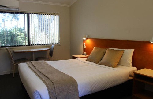 Faulconbridge Hotel | The Pioneer Way Motel