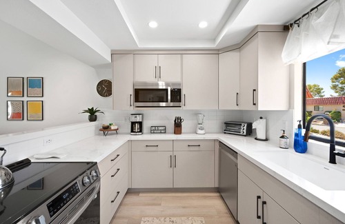 Palm Desert Condo | "The place is amazing! Even better than the photos-very HGTV!" Guest quote