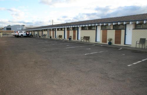 Gunnedah Hotel | The Plains Motor Inn