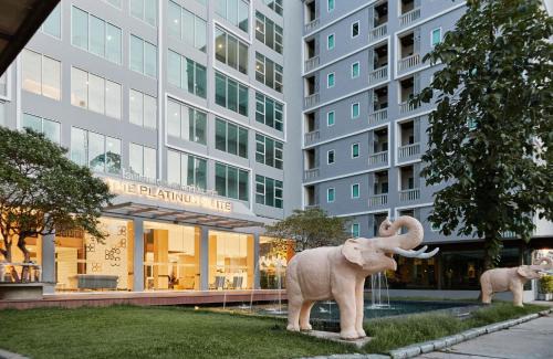 Suan Luang Hotel | The Platinum Suites Bangkok by Dancenter