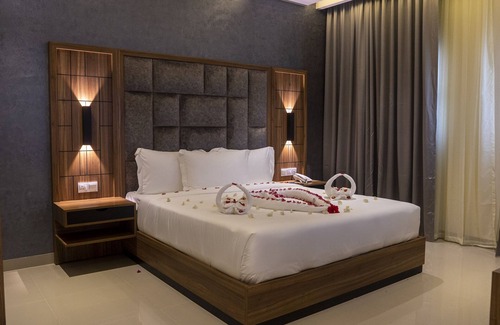 Salalah Hotel | The Plaza Hotel and Resort