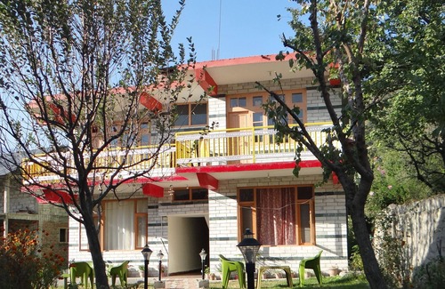 Jagatsukh House | The Pleasant Home