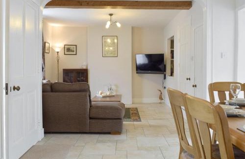 Bampton House | The Plough