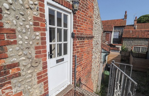 Holt Cottage | THE PLOVER, pet friendly, with open fire in Blakeney, Norfolk