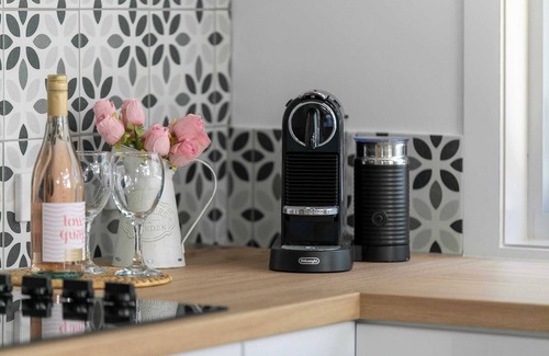 Point Arkwright House | The Point Arkwright Bungalow