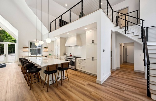 Egg Harbor House | The Point – Stylish 9BR Retreat for Large Groups in Egg Harbor